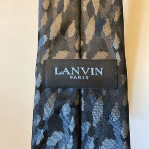 Lanvin silk tie. Camo pattern.